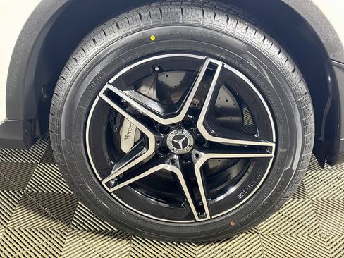 Used 2022 Mercedes-Benz GLC 300 4MATIC image 24
