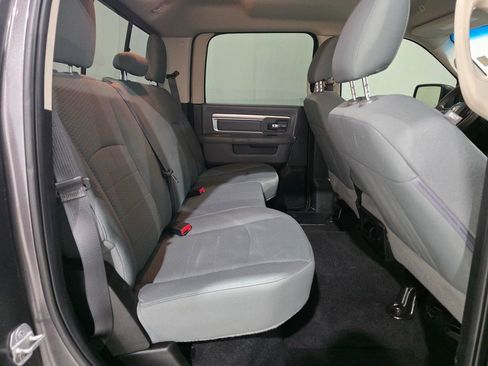 Used 2019 RAM 1500 Classic SLT image 24