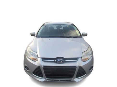Used 2014 Ford Focus SE image 1
