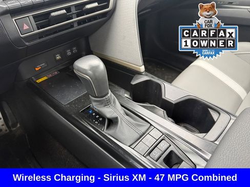 Used 2025 Toyota Camry SE FWD image 21