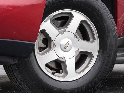 Used 2002 Chevrolet TrailBlazer LT w/ Preferred Equipment Group AWD/4WD image 12