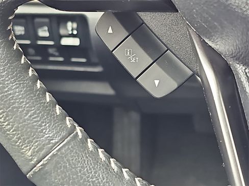 Certified 2023 Subaru Forester Limited image 19