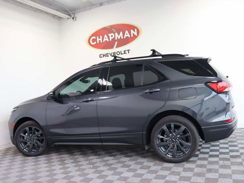 Used 2022 Chevrolet Equinox RS w/ RS Leather Package image 3