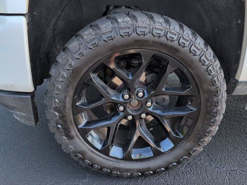 Used 2016 Chevrolet Silverado 1500 LTZ Z71 AWD/4WD image 9