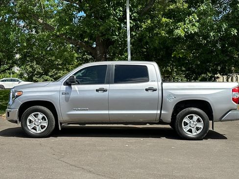 Used 2018 Toyota Tundra SR5 w/ SR5 Upgrade Package RWD image 5