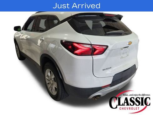Used 2021 Chevrolet Blazer LT w/ Sound & Technology Package FWD image 6