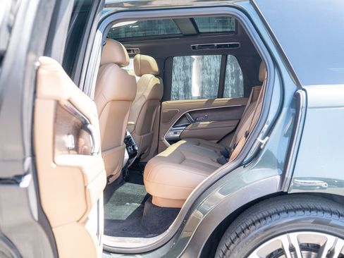 Certified 2023 Land Rover Range Rover SE AWD/4WD image 34