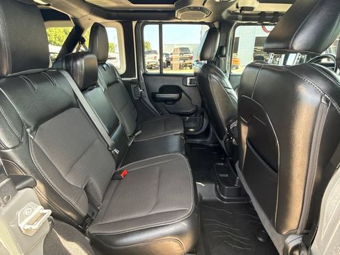 Used 2020 Jeep Wrangler Unlimited Sport AWD/4WD image 19