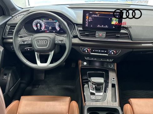 Used 2025 Audi Q5 2.0T Premium Plus w/ Premium Plus Package AWD/4WD image 32