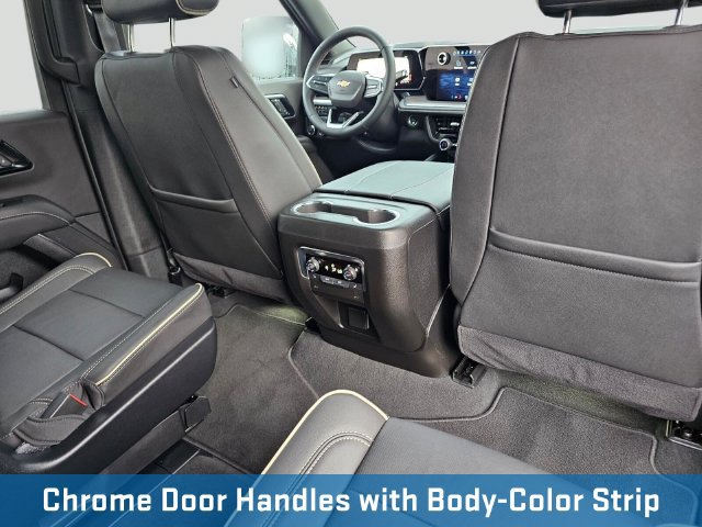 Used 2025 Chevrolet Tahoe Premier AWD/4WD image 17
