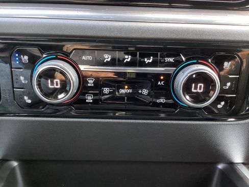 Used 2024 Chevrolet Silverado 3500 High Country w/ High Country Premium Package AWD/4WD image 25