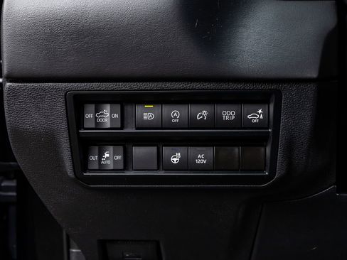 Used 2024 Toyota Tundra Platinum image 22