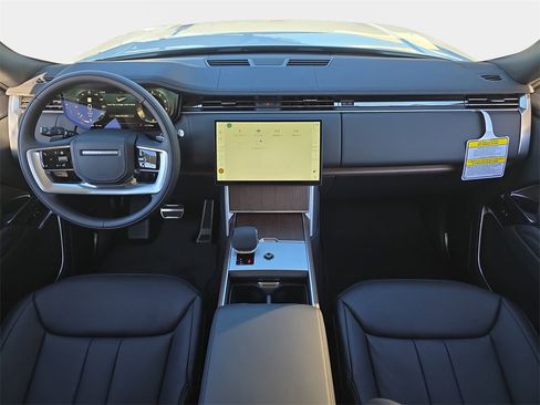 New 2025 Land Rover Range Rover Long Wheelbase SE image 9