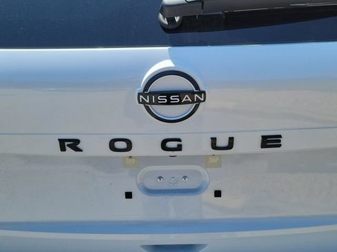 New 2026 Nissan Rogue Dark Armor FWD image 8