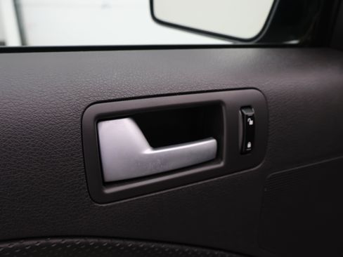 Used 2007 Ford Mustang GT Premium RWD image 36