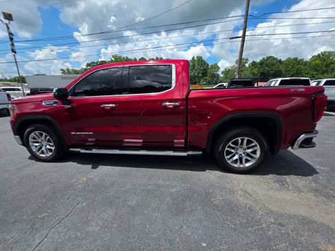 Used 2019 GMC Sierra 1500 SLT w/ SLT Premium Plus Package AWD/4WD image 6