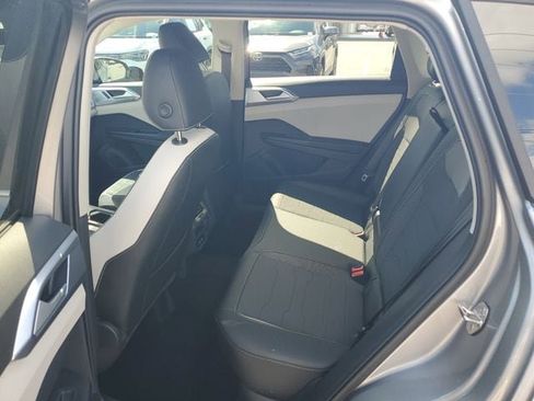 New 2026 Volkswagen Taos SE FWD image 10
