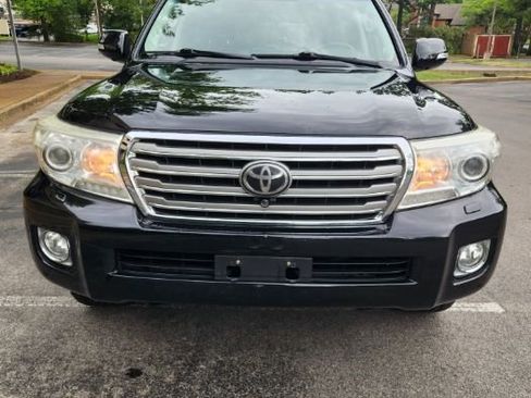 Used 2013 Toyota Land Cruiser image 3