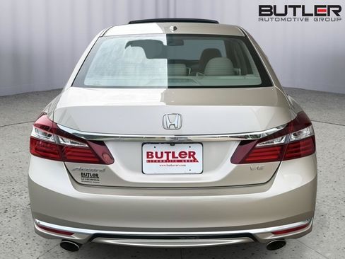 Used 2017 Honda Accord EX-L image 5