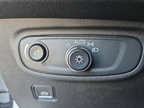 Used 2023 GMC Terrain SLE w/ Driver Convenience Package AWD/4WD image 25
