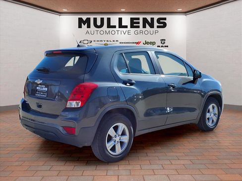Used 2019 Chevrolet Trax LS image 5