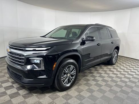 Used 2026 Chevrolet Traverse LT image 7