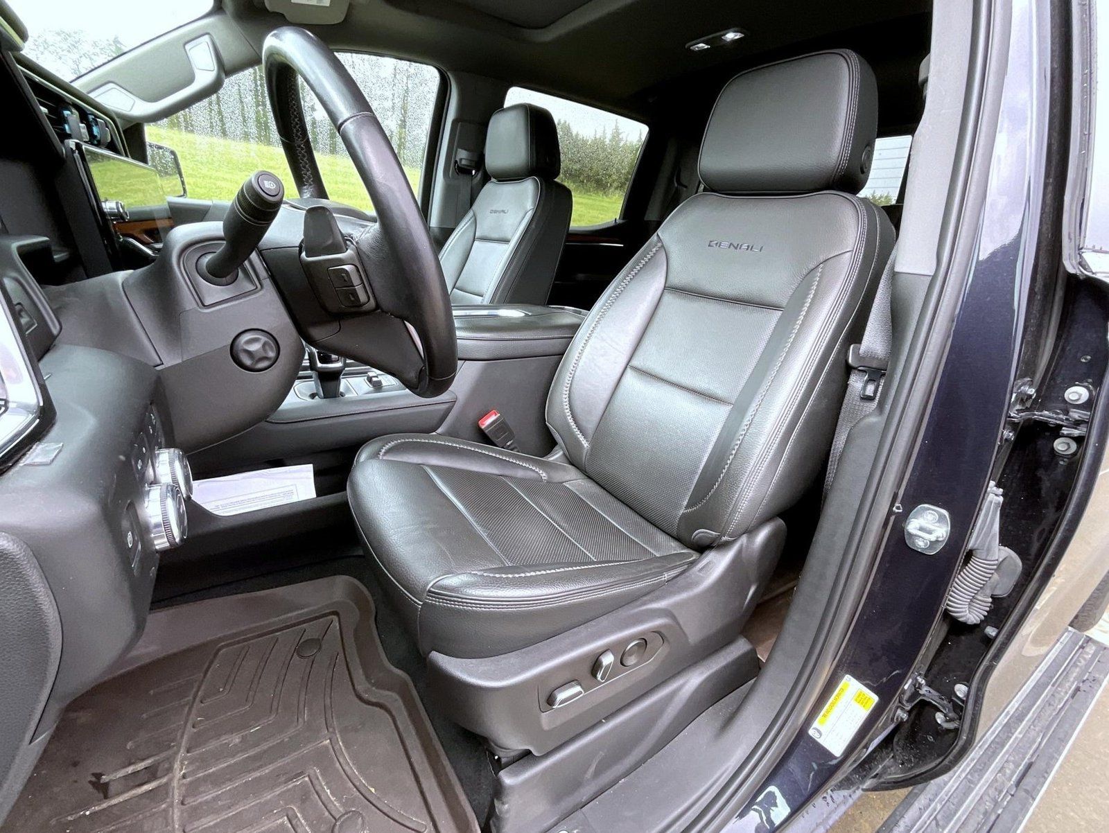 Used 2022 GMC Sierra 1500 Denali AWD/4WD image 10