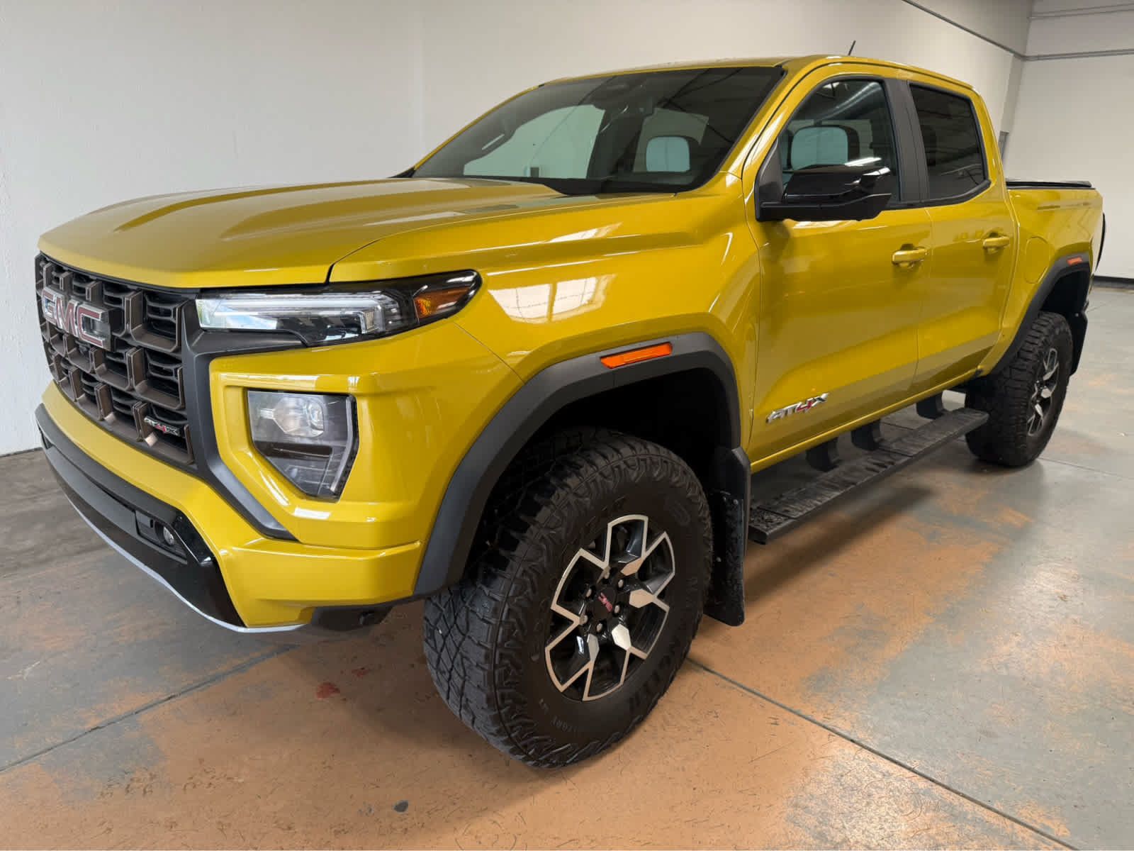 Used 2024 GMC Canyon AT4X AWD/4WD image 1