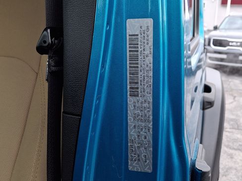 Used 2019 Jeep Wrangler Unlimited Sport S image 27