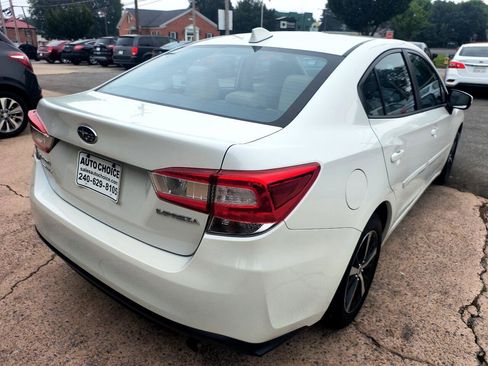 Used 2022 Subaru Impreza 2.0i Premium image 19