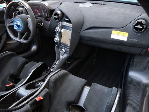 Used 2022 McLaren 765LT RWD image 10