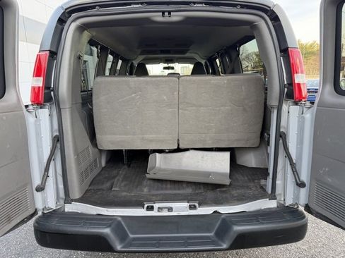 Used 2020 Chevrolet Express 2500 LS w/ Driver Convenience Package image 9