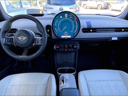 Certified 2025 MINI Cooper S image 17