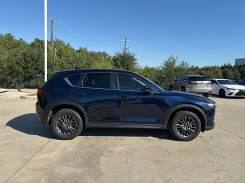 Used 2020 MAZDA CX-5 Touring image 4
