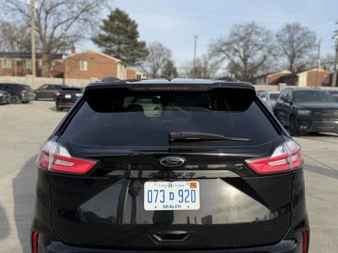 Used 2022 Ford Edge SE w/ Black Appearance Package image 7