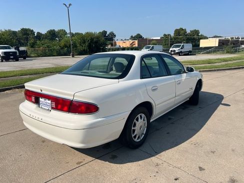 Used 2001 Buick Century Custom w/ Premium Pkg FWD image 8