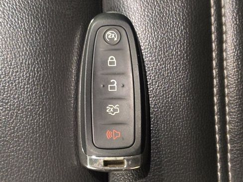 Used 2019 Ford Escape SEL AWD/4WD image 32