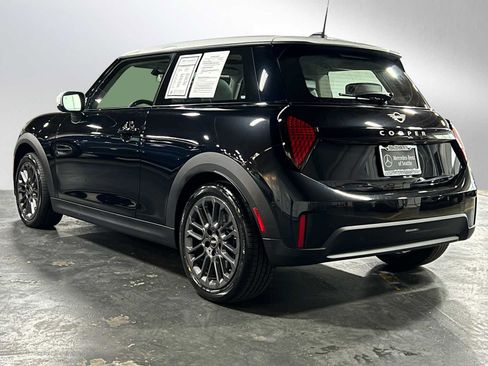 Used 2026 MINI Cooper 2-Door Hardtop FWD image 5