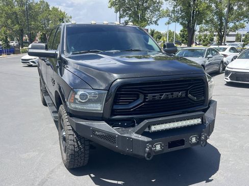 Used 2018 RAM 2500 Laramie w/ Sport Appearance Group AWD/4WD image 4