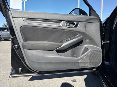 Used 2022 Honda Civic Sport image 18