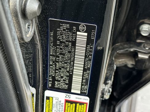 Used 2022 Toyota Camry SE image 32