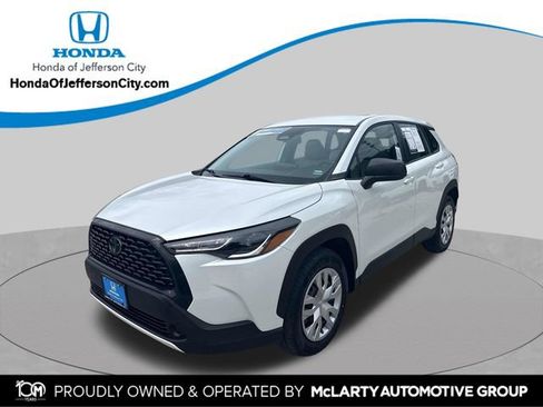 Used 2023 Toyota Corolla Cross L AWD/4WD image 1