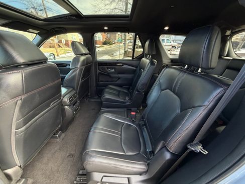 Used 2024 Honda Pilot TrailSport image 24