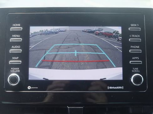 Used 2022 Toyota Camry LE FWD image 6