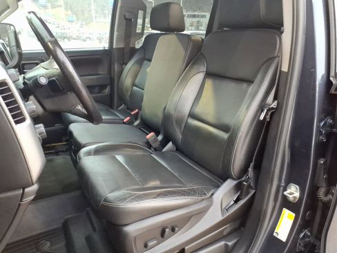 Used 2018 Chevrolet Silverado 1500 LTZ Z71 w/ Centennial Edition image 9