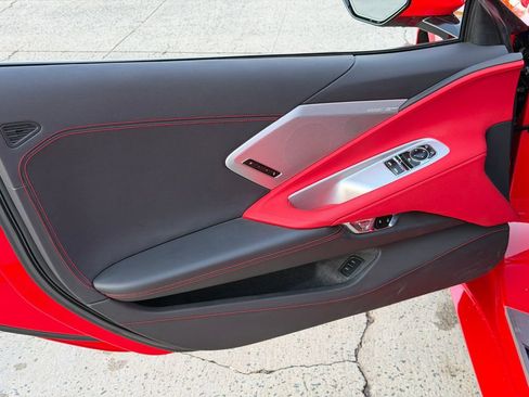 Used 2021 Chevrolet Corvette Stingray Preferred Cpe w/ 2LT image 11