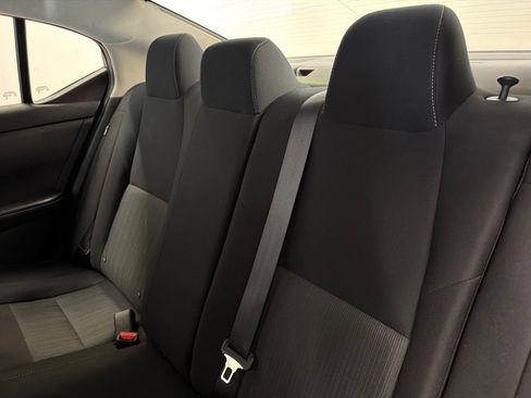 Used 2024 Nissan Sentra SV FWD image 14