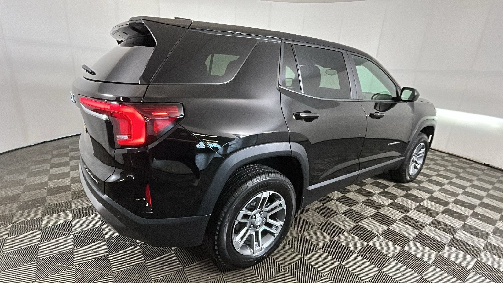 Used 2026 GMC Terrain Elevation AWD/4WD image 3