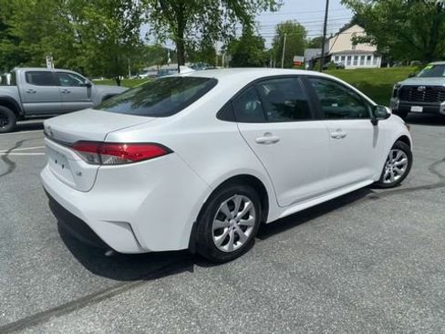 Certified 2023 Toyota Corolla LE FWD image 8