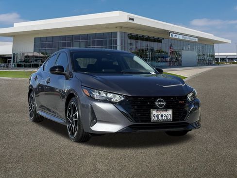 Used 2024 Nissan Sentra SR image 2